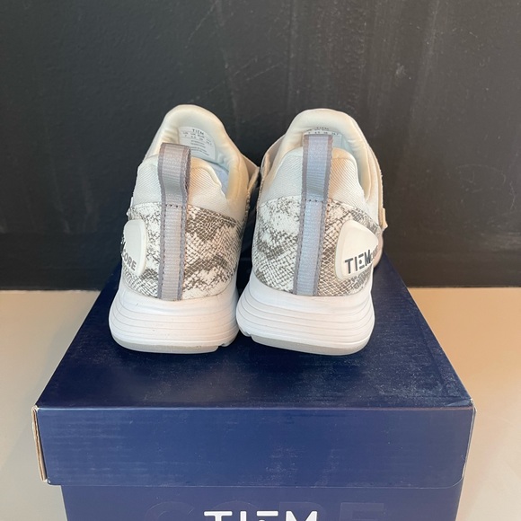 TIEM core sneakers, size 7 - Picture 4 of 5